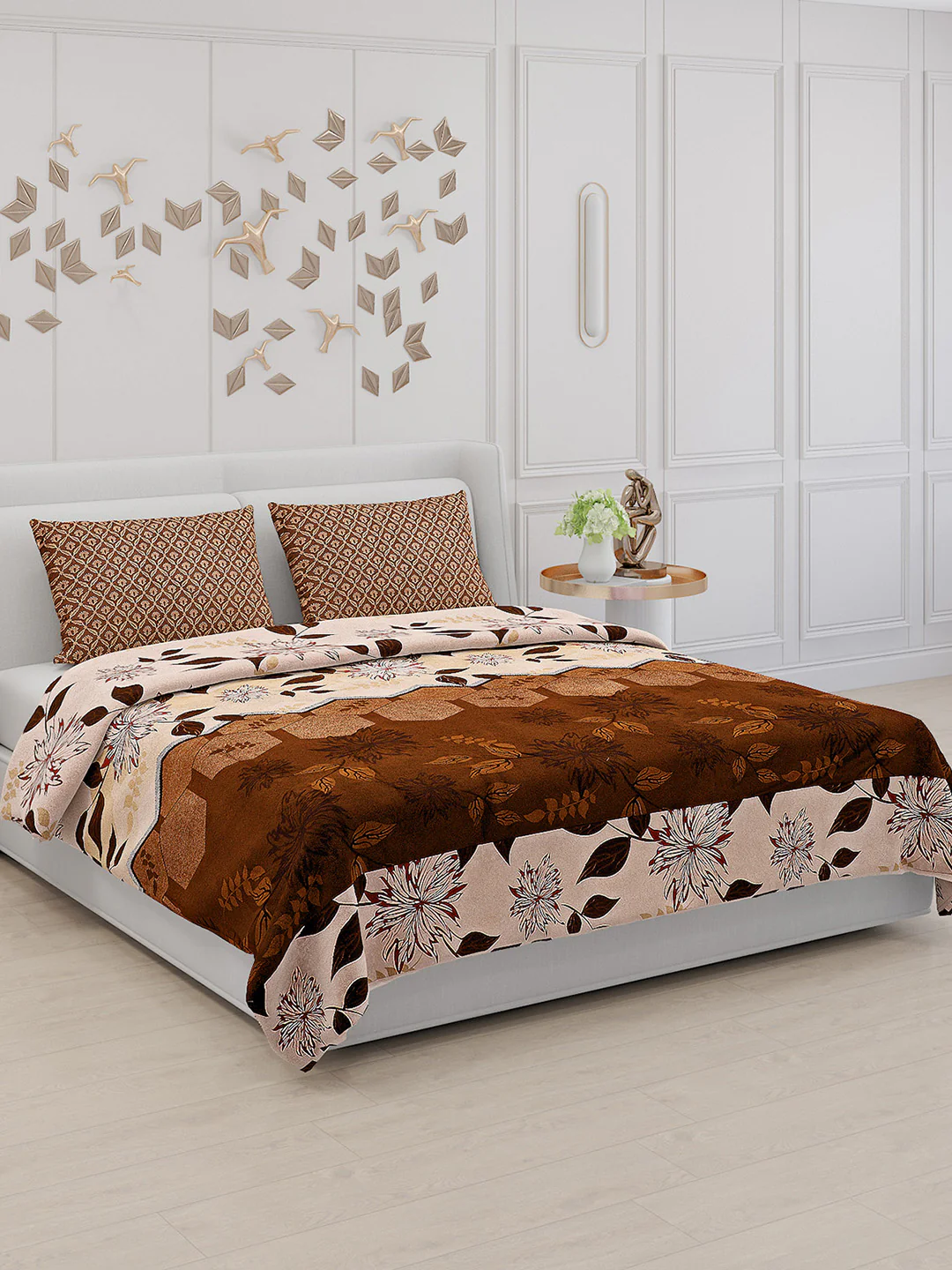 130 GSM Polyester Double Bed Bedsheet with 2 Pillow Covers
