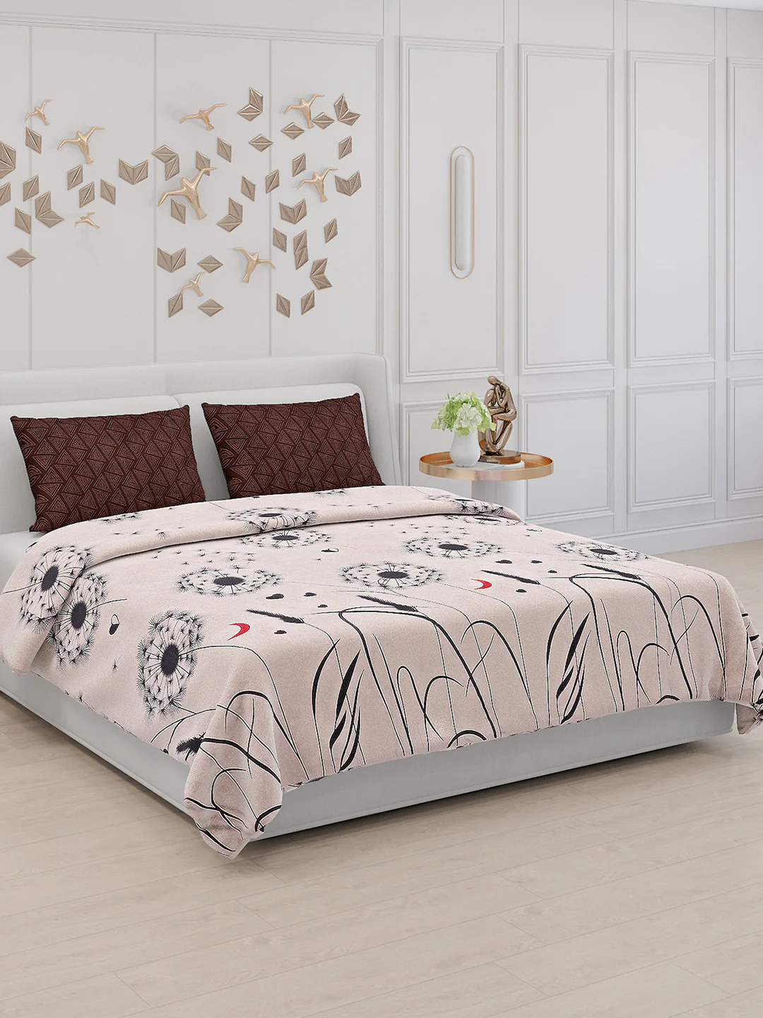 130 GSM Polyester Double Bed Bedsheet with 2 Pillow Covers