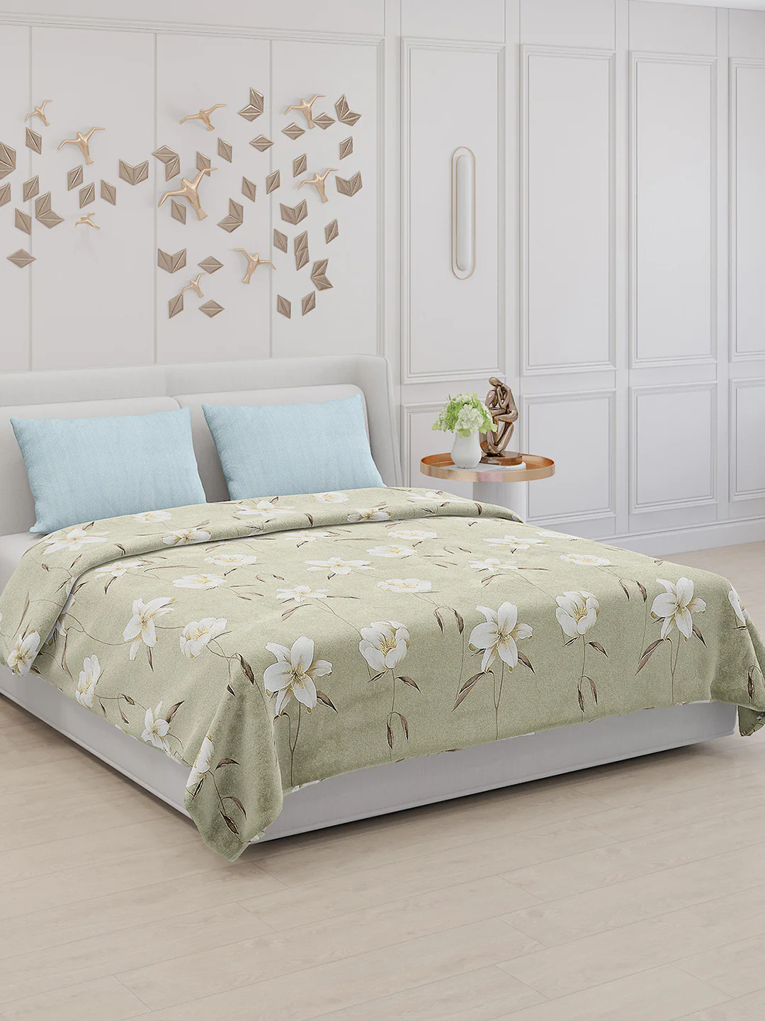 130 GSM Polyester Double Bed Bedsheet with 2 Pillow Covers