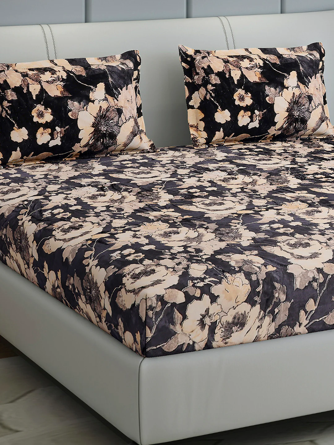 349 GSM 100% Polyester King Bed 1 Bedsheet with 2 Pillow Cover (Carnival)