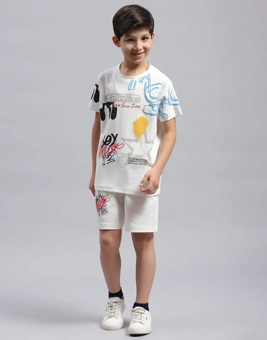 Boys White Printed Round Neck Half Sleeve Bermuda Set - Image 2