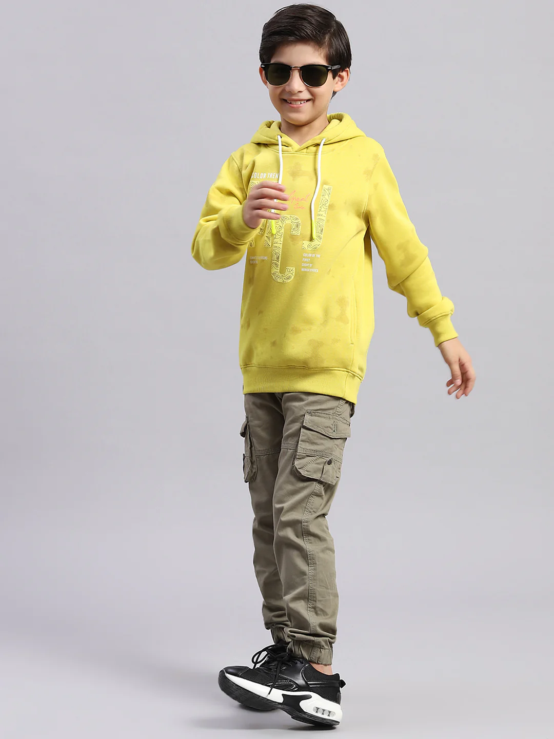 Boys Yellow Printed Round Neck Full Sleeve Sweatshirt