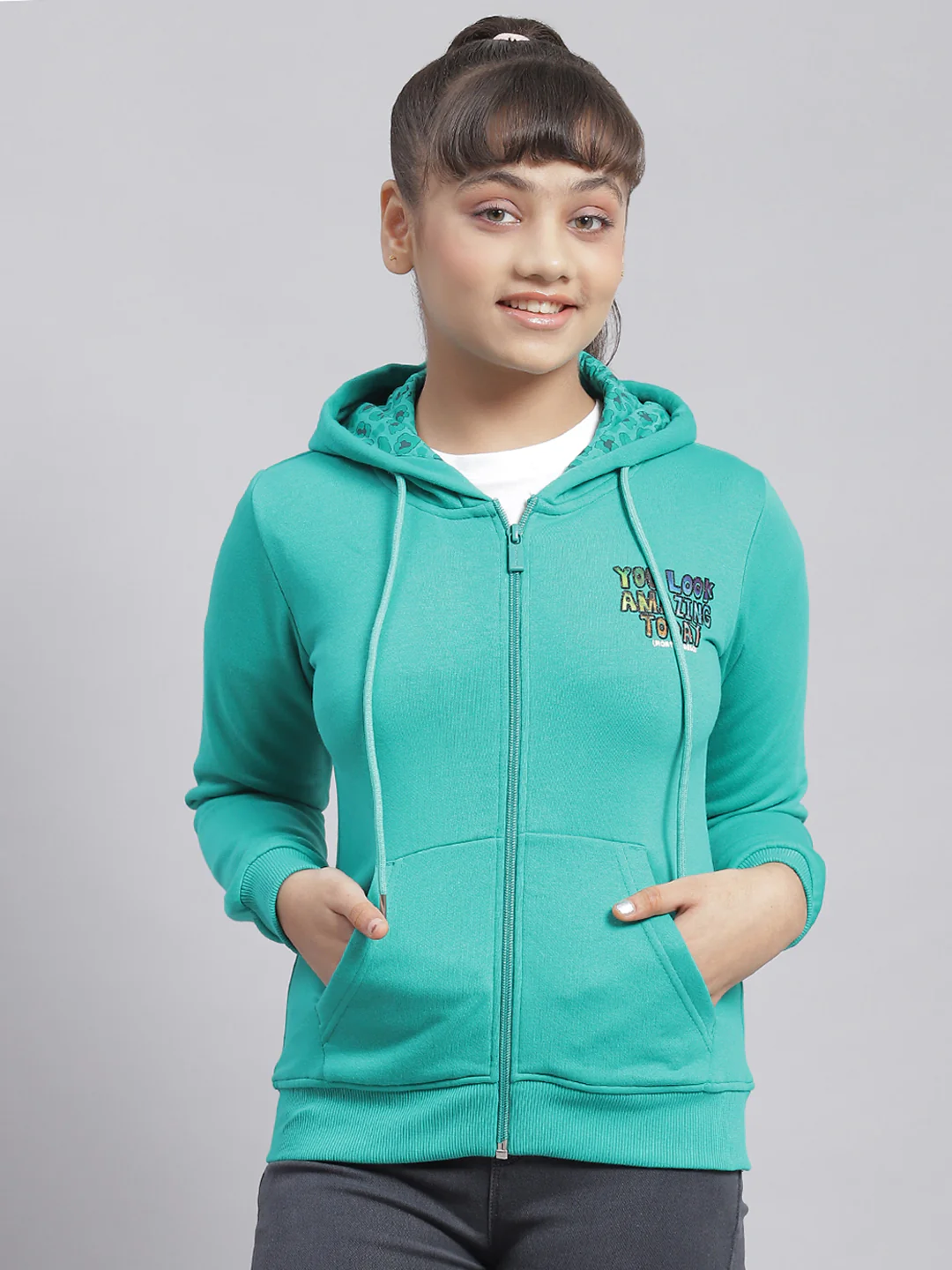Girls Green Solid Hooded Full Sleeve Sweatshirt - Image 2