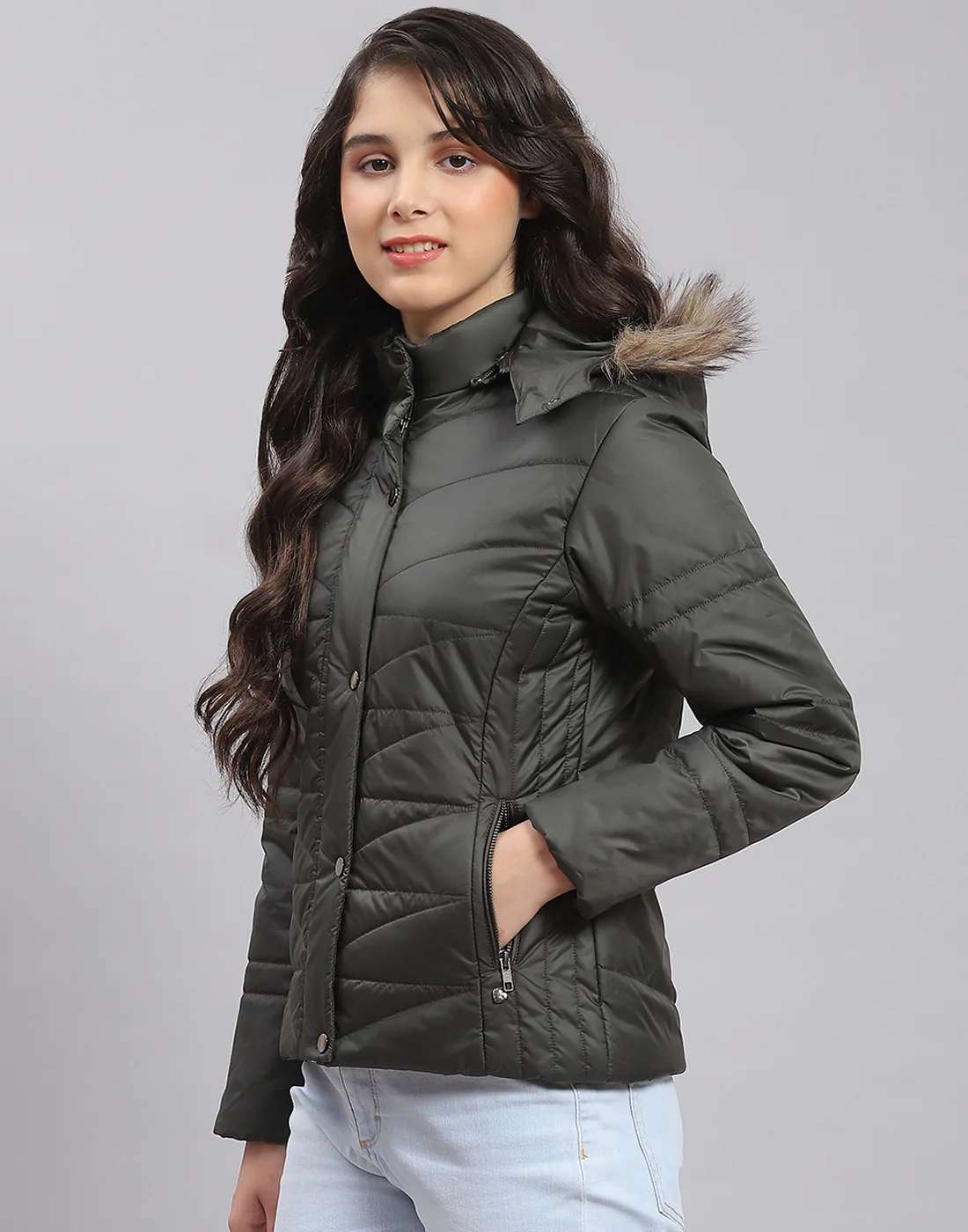 Girls Olive Solid Hooded Full Sleeve Girls Jacket