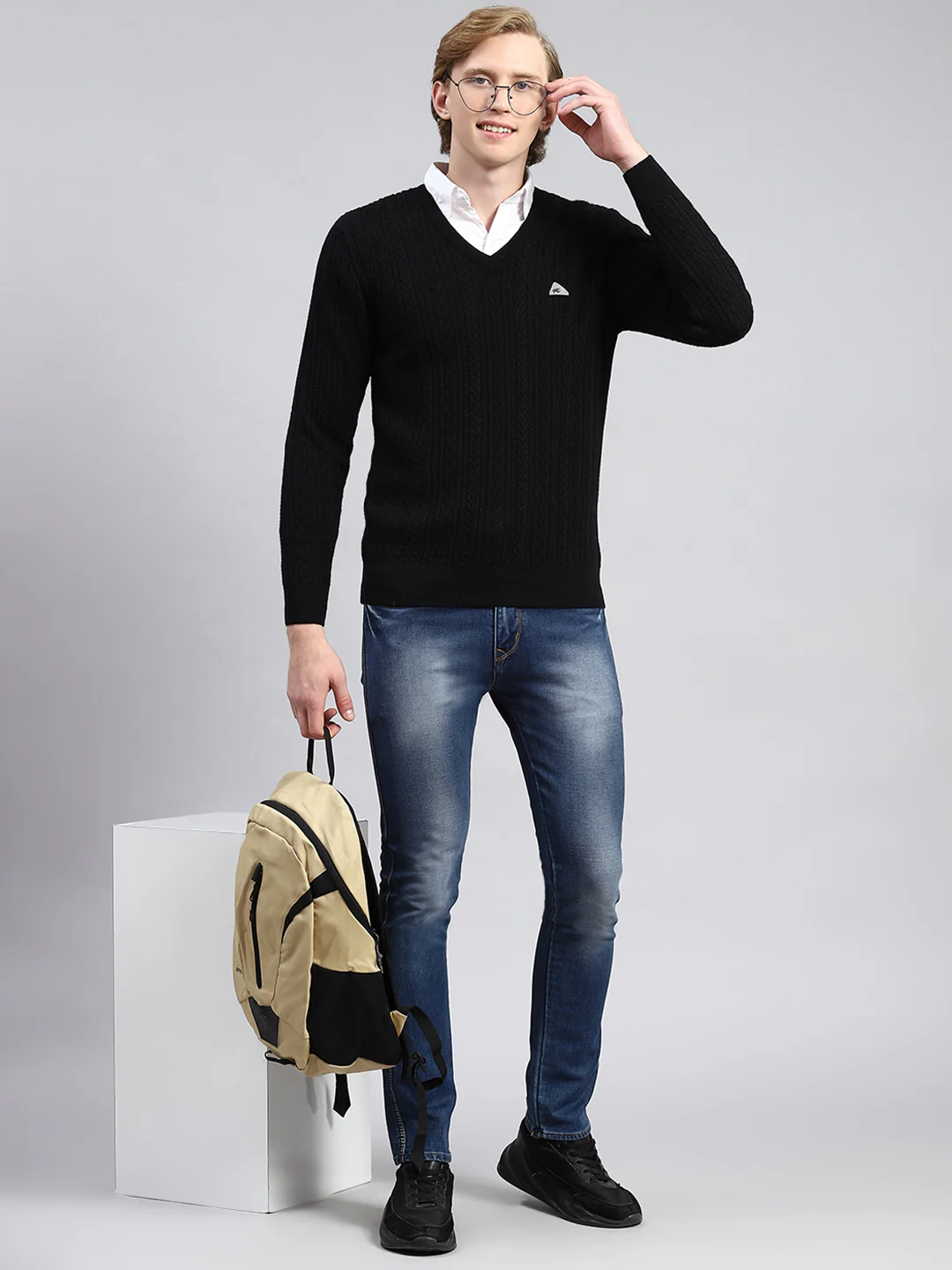 Men Black Self Pullover