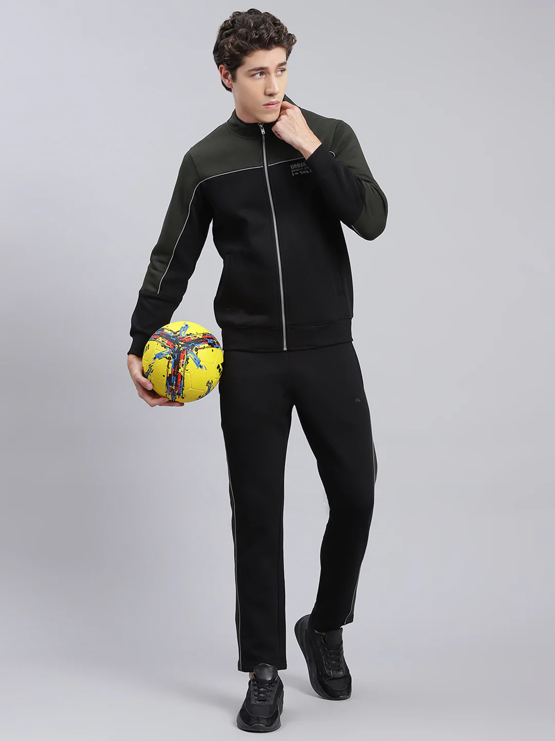 Men Black Solid Cotton Blend Track Suit