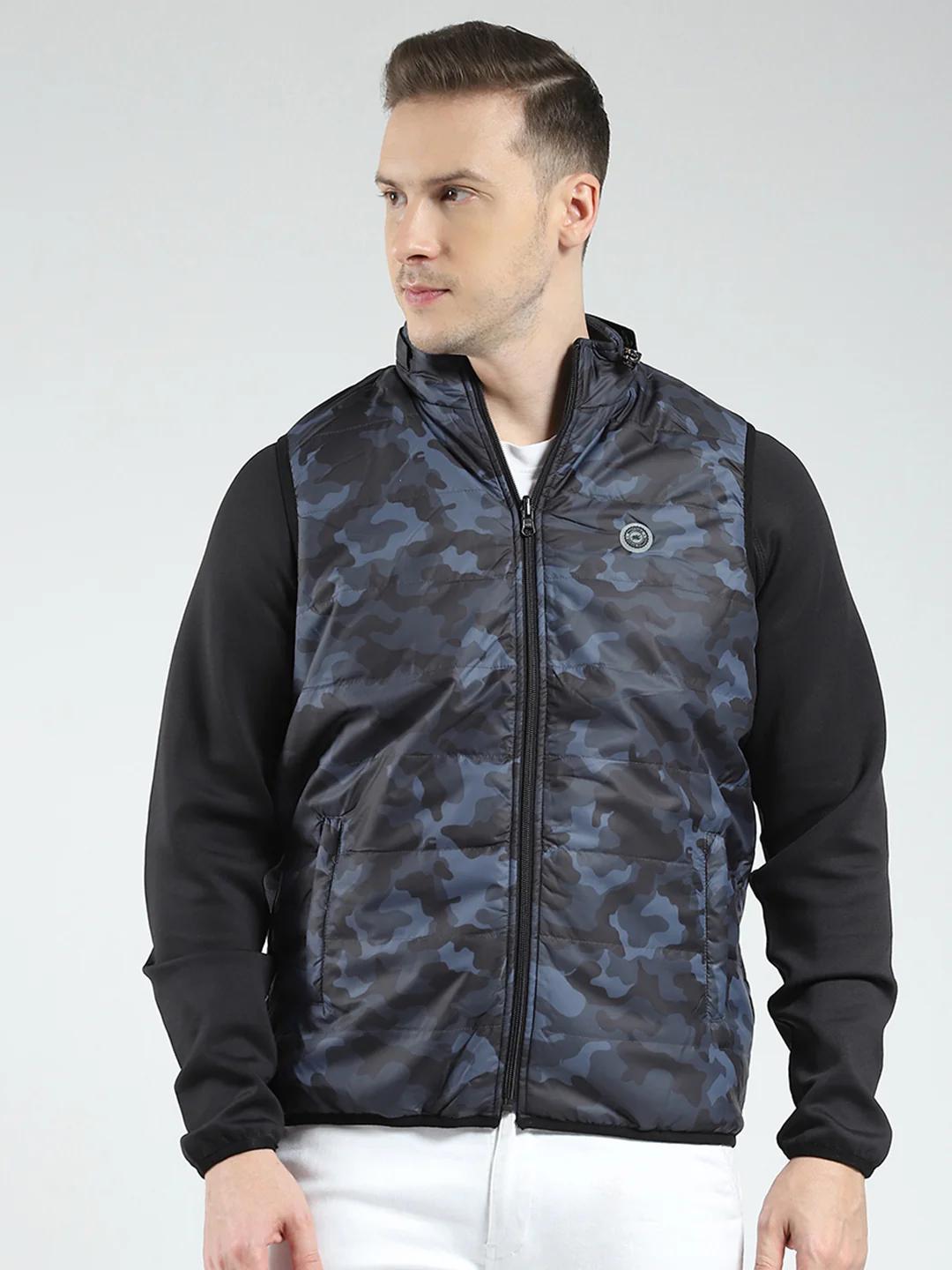 Men Black Solid Detachable Hood Full Sleeve Reversible Sweatshirt