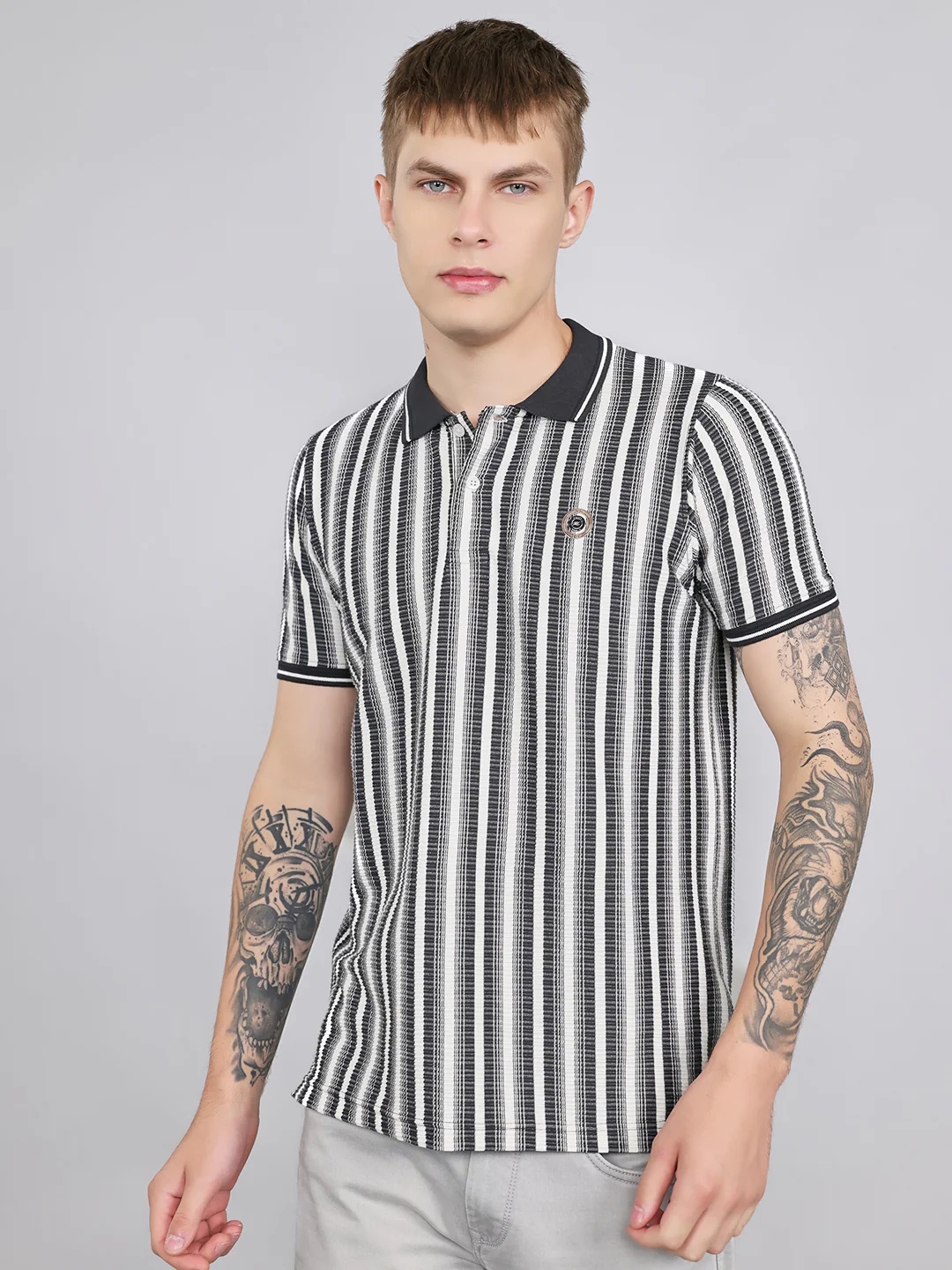 Men Black Stripe Collar Half Sleeve T-Shirt