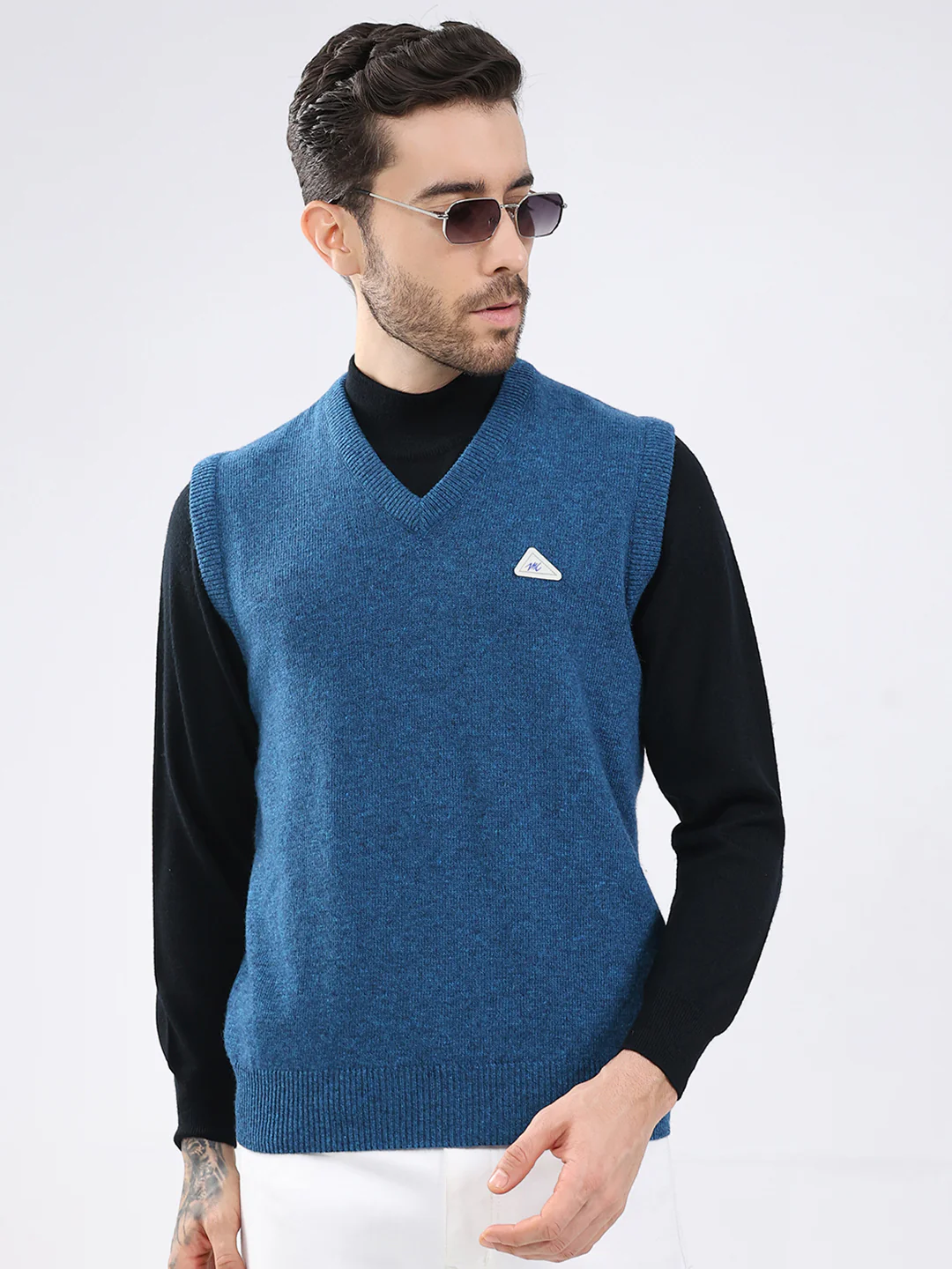 Men Blue Solid V Neck Sleeveless Sweater