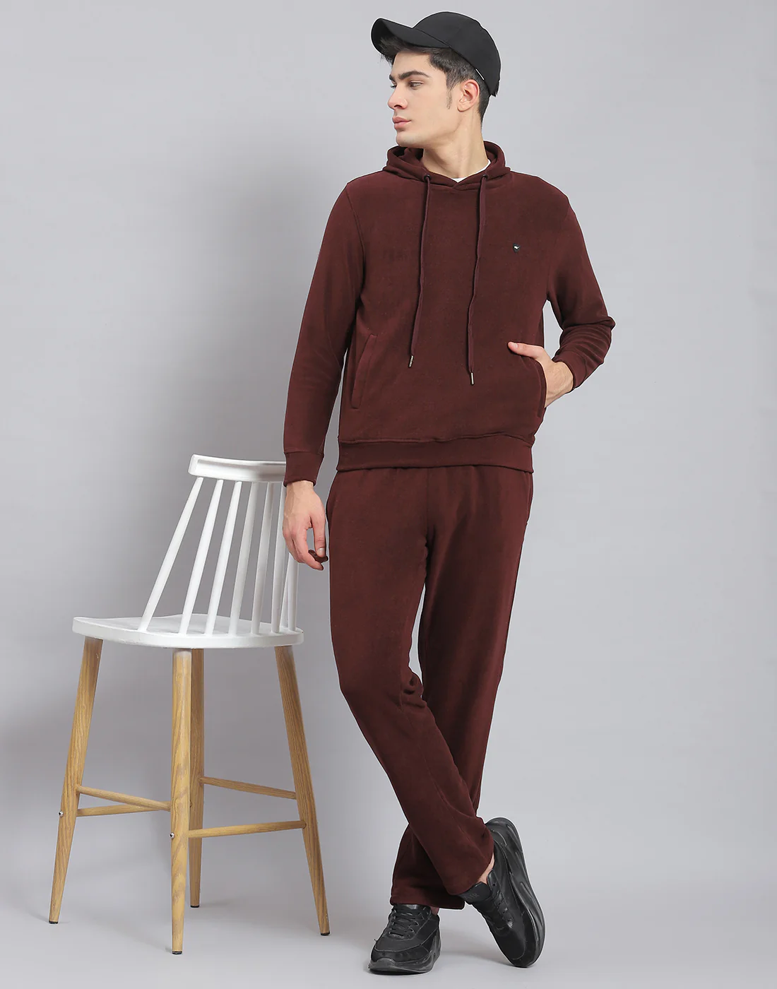 Men Brown Solid Hooded Full Sleeve Tracksuit