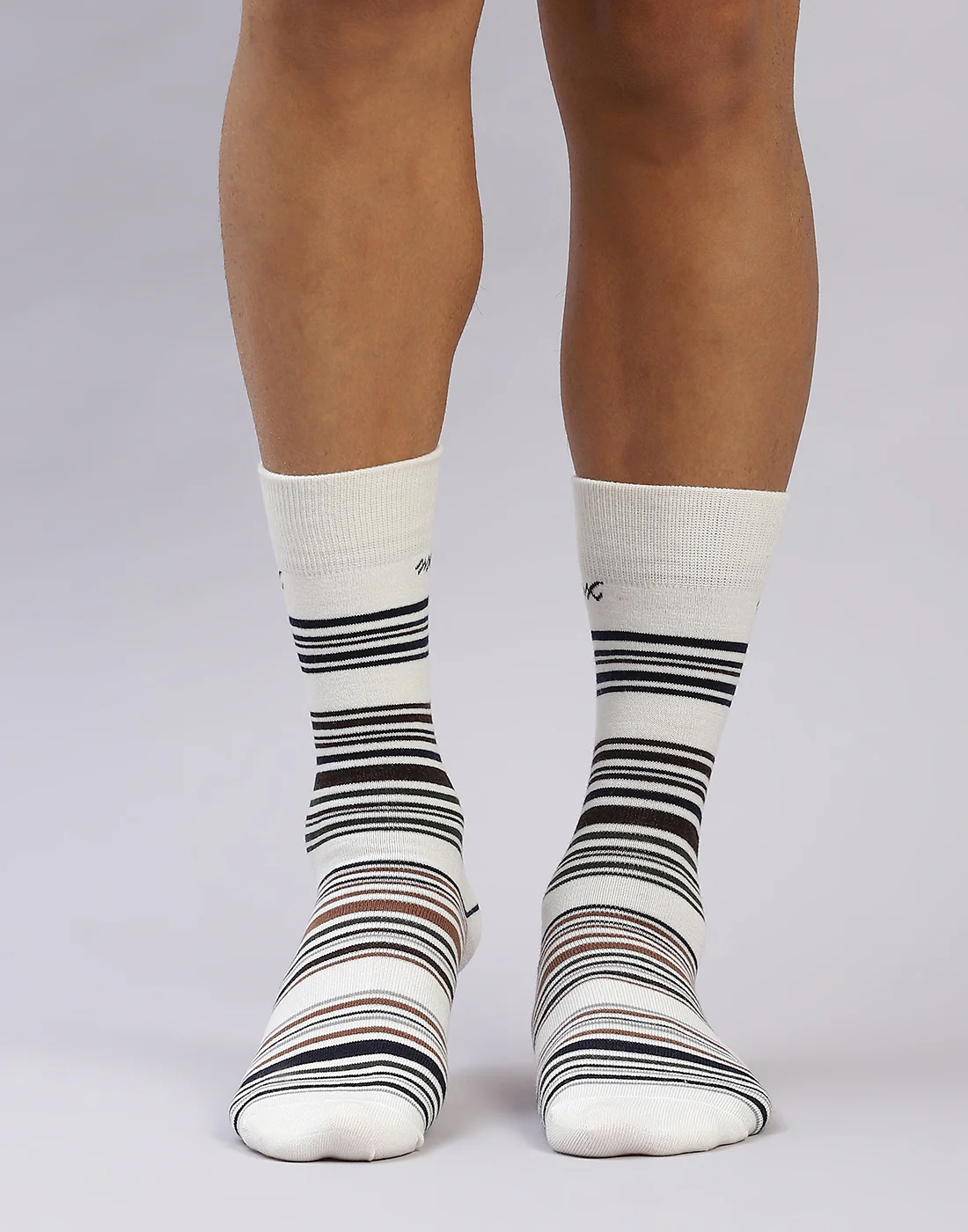 Men Cotton Blend Solid Calf Length Socks (1 Pair)
