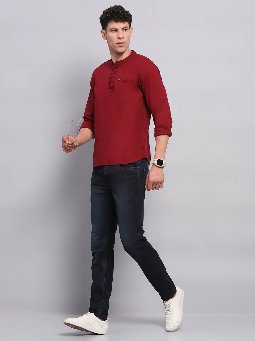 Men Maroon Solid Band Collar Full Sleeve Kurta - Image 2