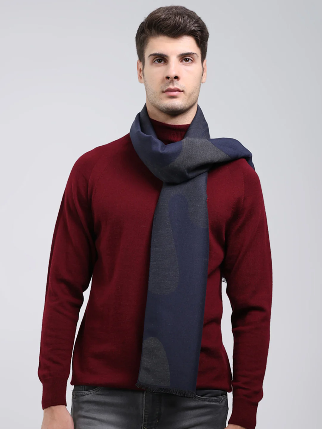 Men Navy Blue Self Design Wool Blend Muffler