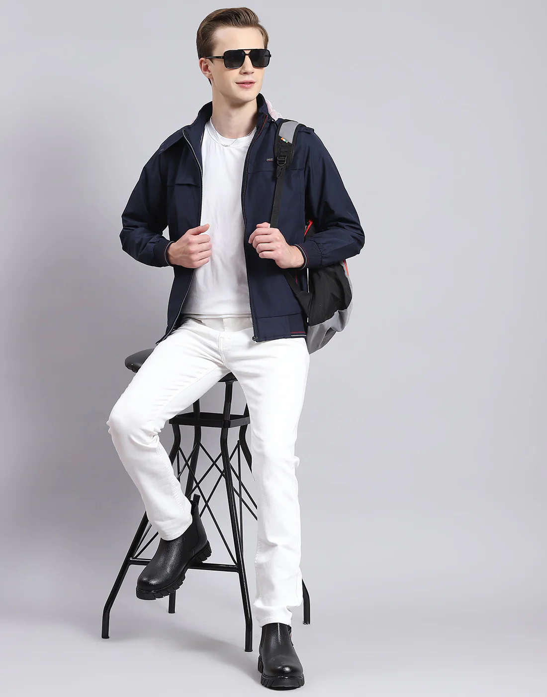 Men Navy Blue Solid Hooded Full Sleeve Jacket
