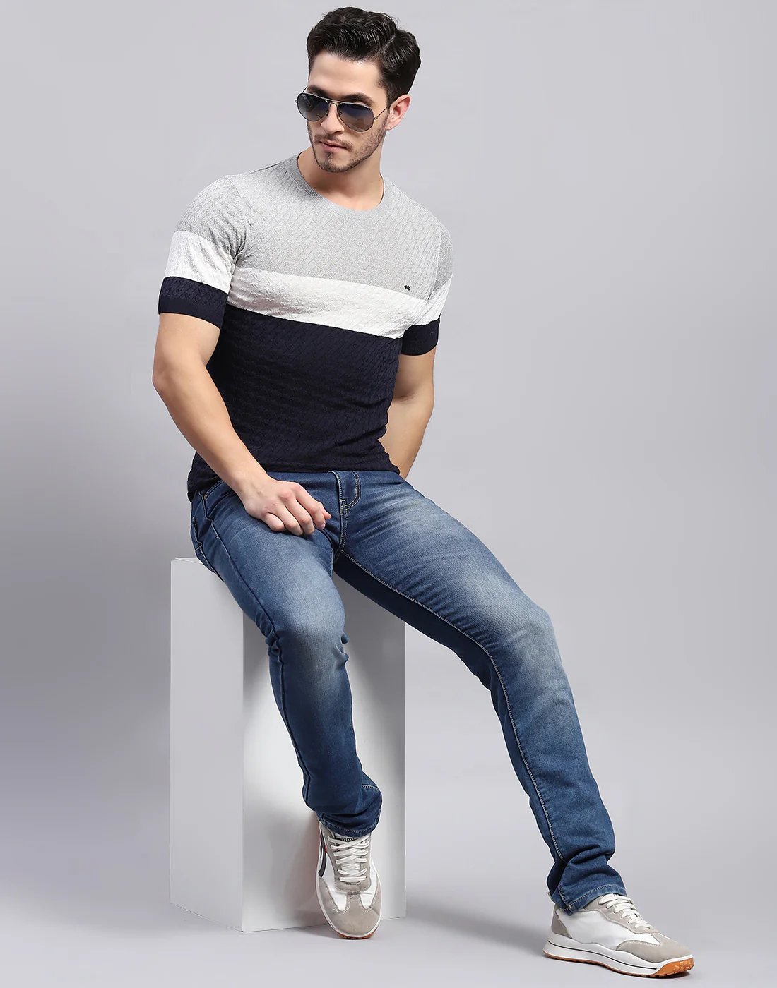 Men Navy Blue Stripe Round Neck Half Sleeve T-Shirt - Image 2