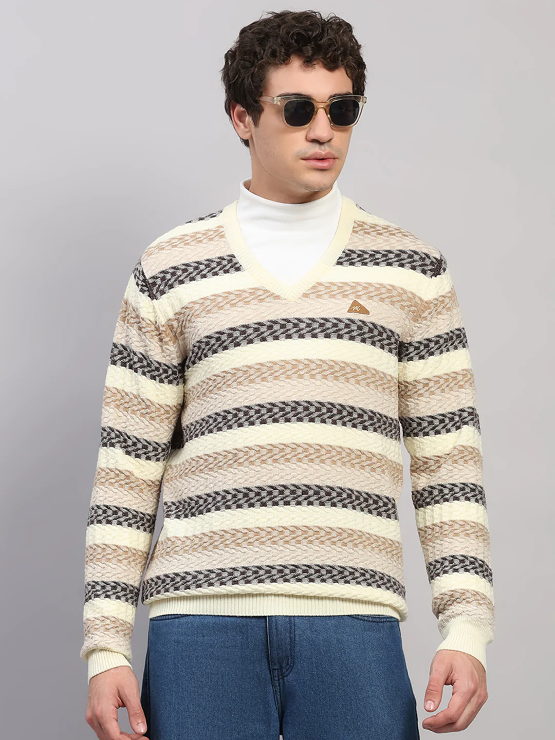 Men Off White Jaquard V Neck Full Sleeve Pullover
