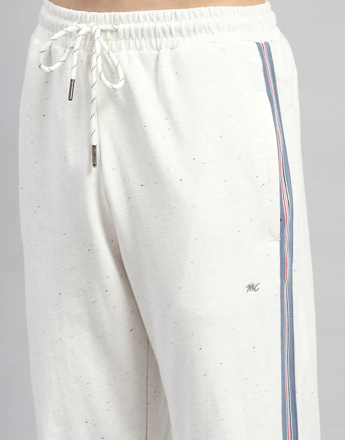 Men Off White Solid Half Sleeve Lower Set - Image 7