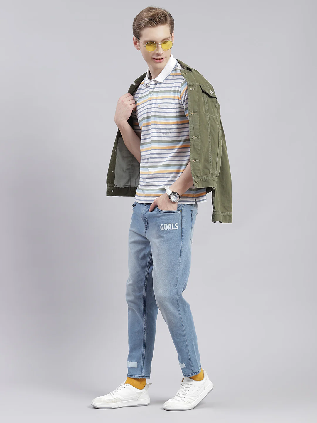 Men Off White Stripe Collar Half Sleeve T-Shirts
