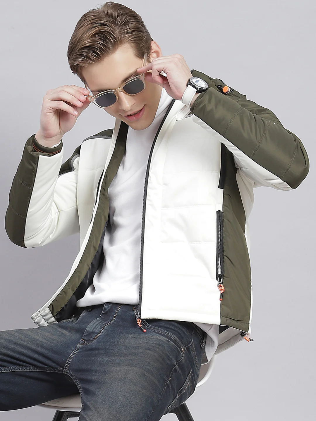 Men Olive Solid Hooded Full Sleeve Jackets