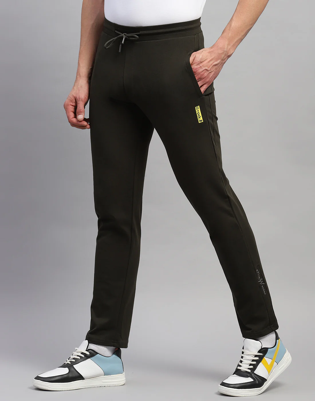 Rock.it Men Olive Solid Regular Fit Lower