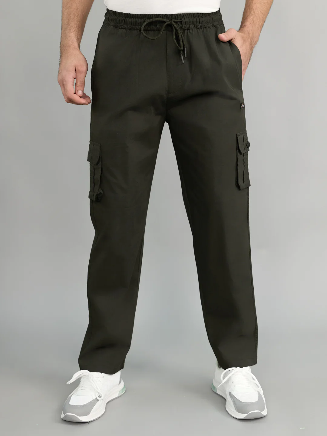 Men Olive Solid Regular Fit Lower