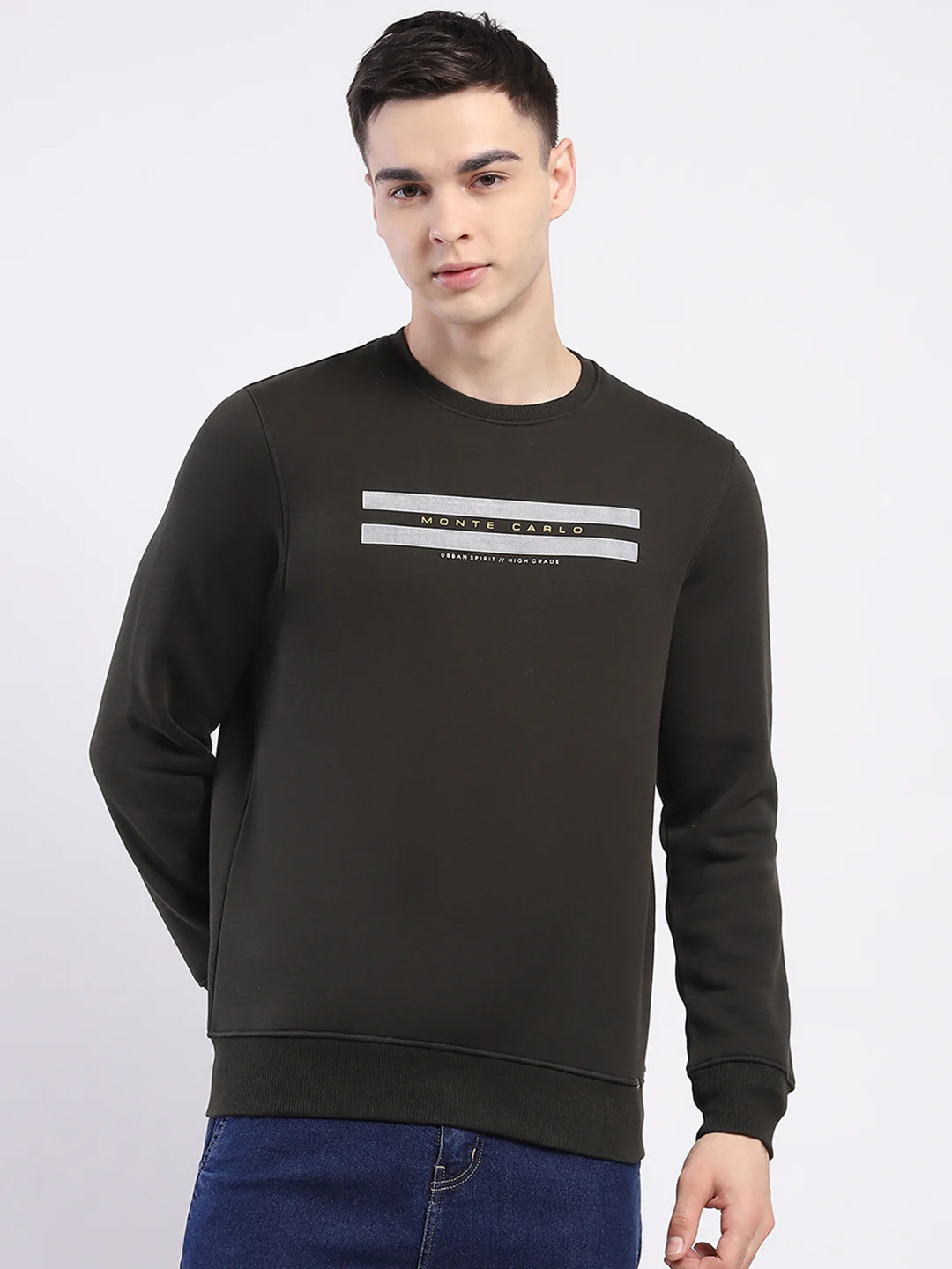 Men Olive Solid Round Neck Full Sleeve Sweatshirt