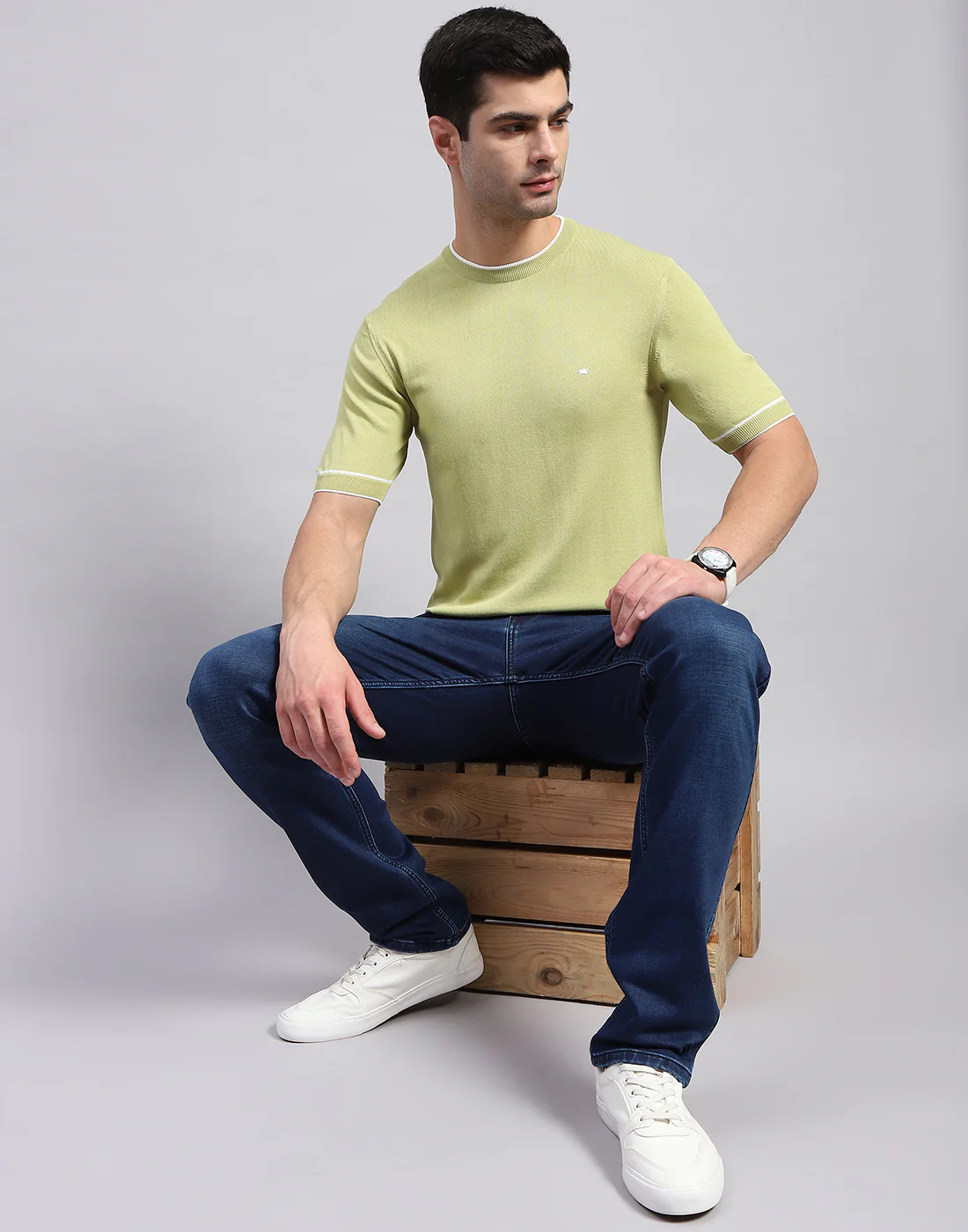 Men Olive Solid Round Neck Half Sleeve T-Shirt - Image 2