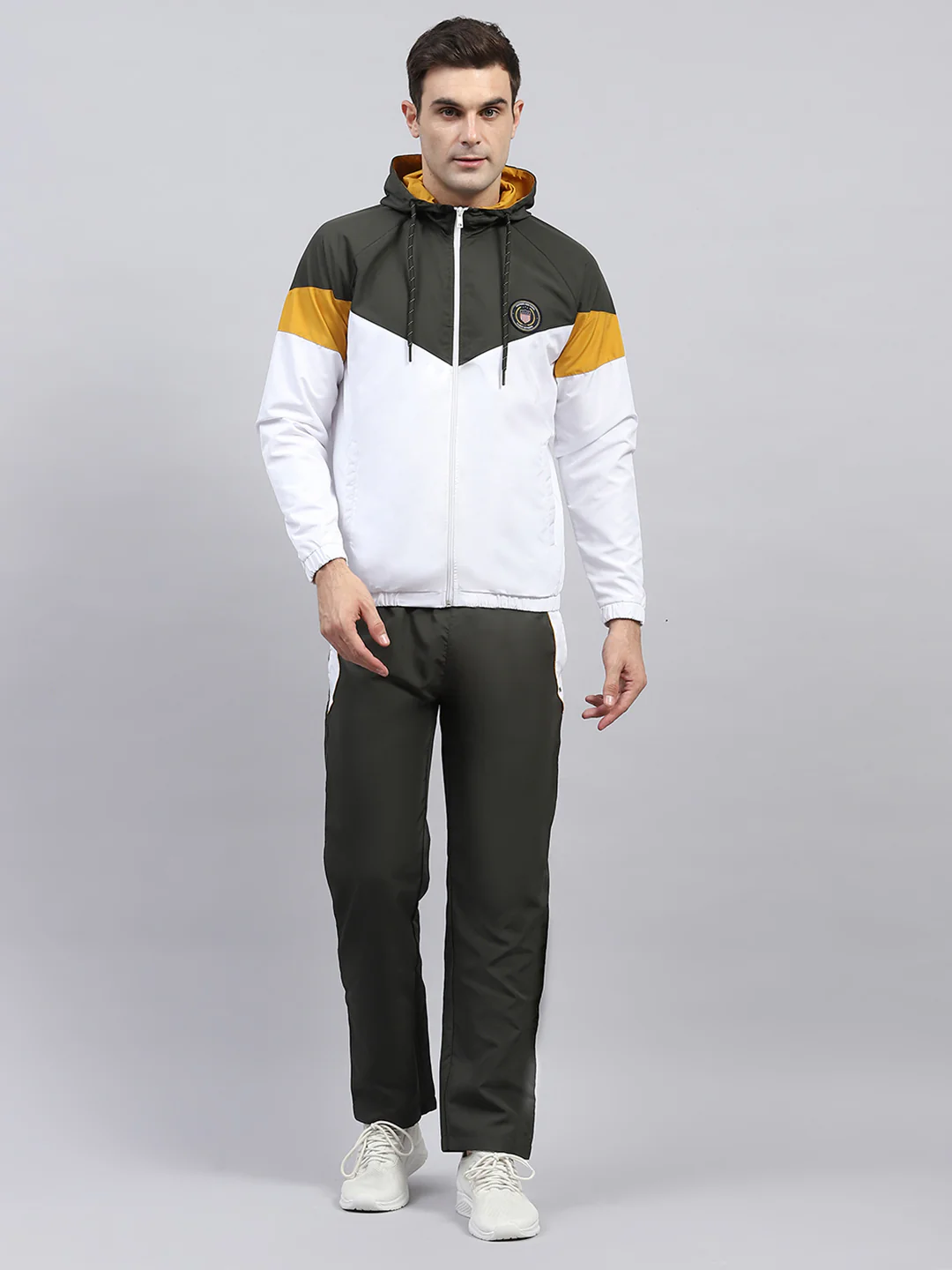 Men Olive & White Solid Hooded Full Sleeve Winter Tracksuit