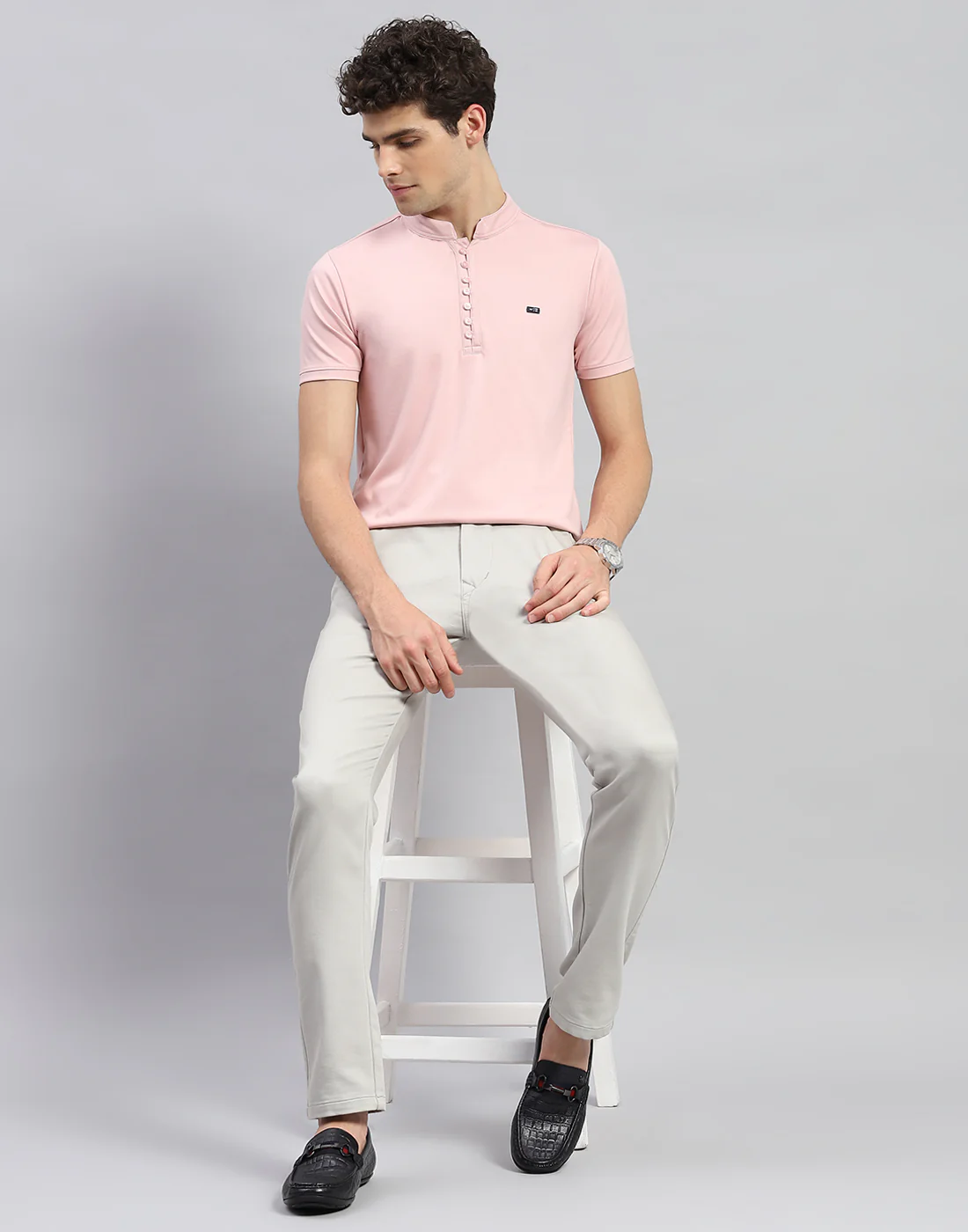 Men Pink Solid Mandarin Neck Half Sleeve T-Shirt - Image 2