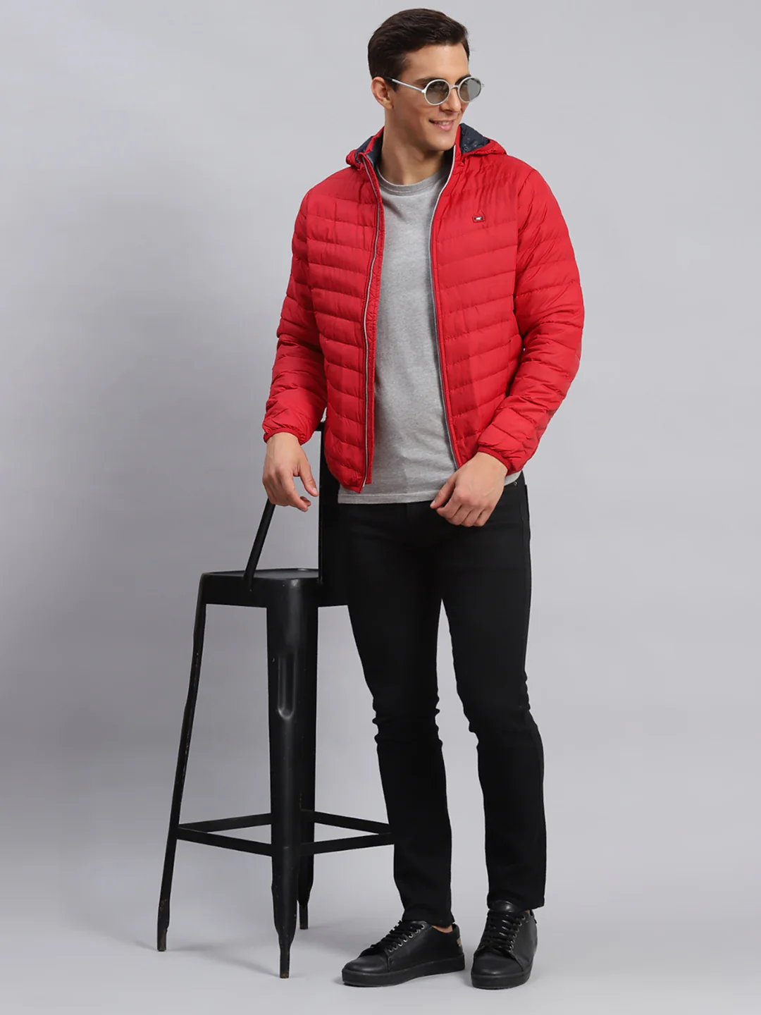 Men Red Solid Polyester Blend Jacket - Image 2