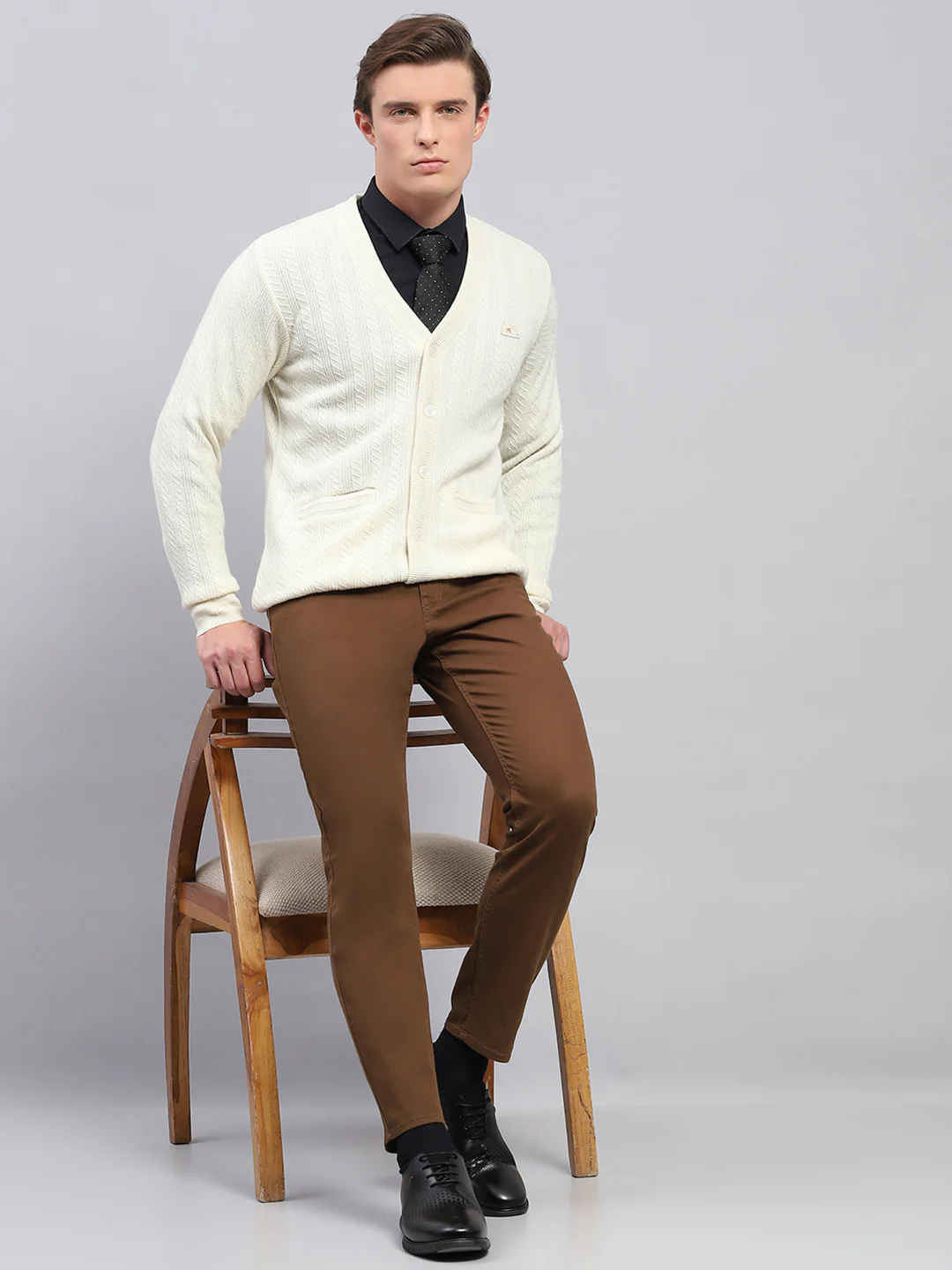Men White Self Design V Neck Full Sleeve Cardigan - Image 2