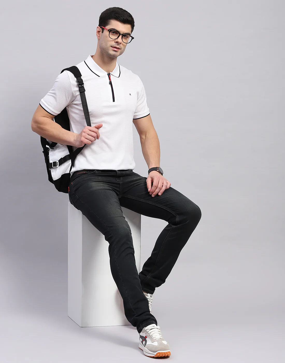 Men White Solid Polo Collar Half Sleeve T-Shirt