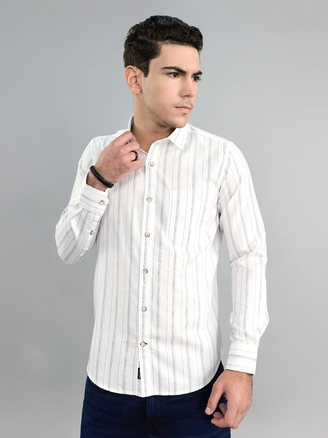 Men White Stripe Collar Full Sleeve Shirt