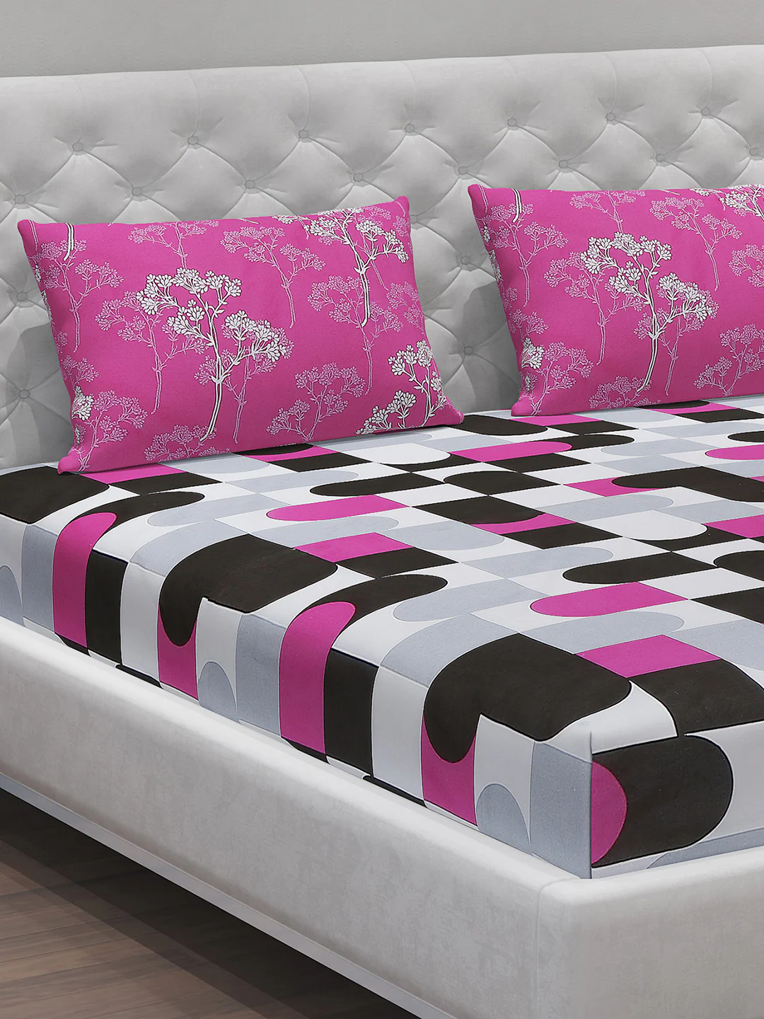 MOCA by Monte Carlo 104 GSM Cotton Double Bedsheet (2 Pcs Set)