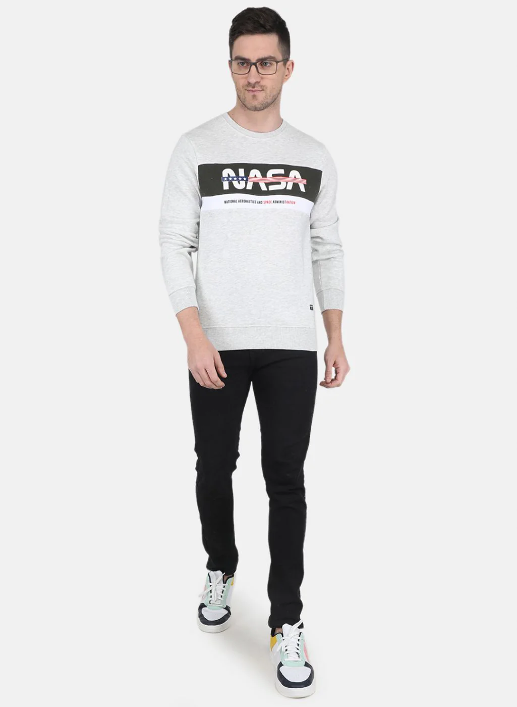 Men Grey Solid Sweatshirt - Image 4
