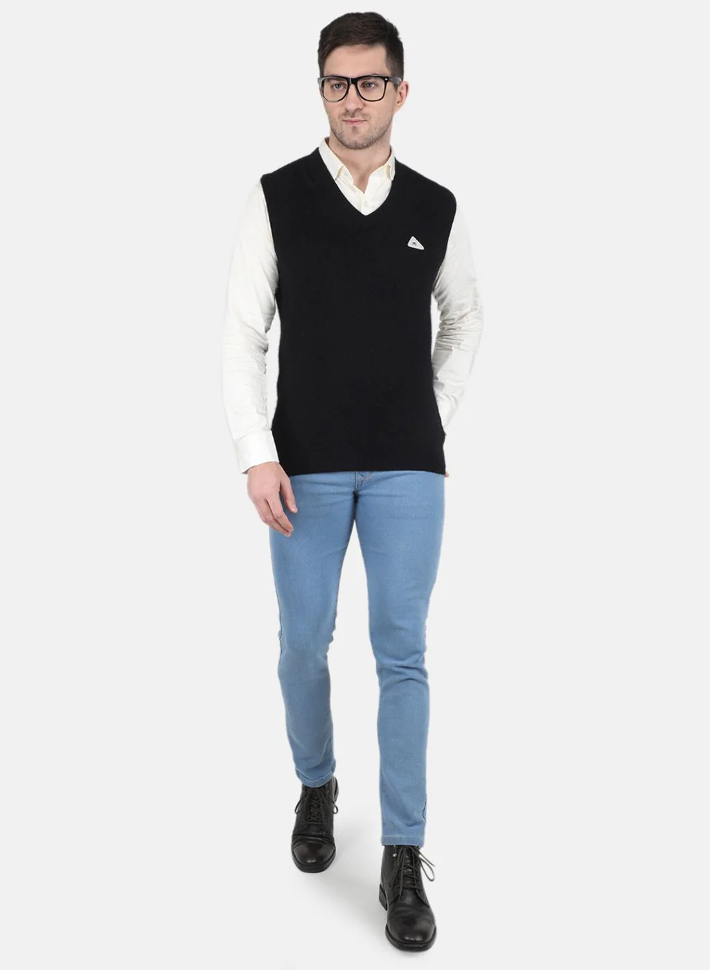 Men Black Solid Sweater - Image 4