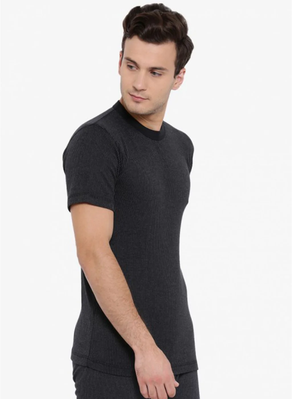 Men Black Solid Thermal Vest - Image 6