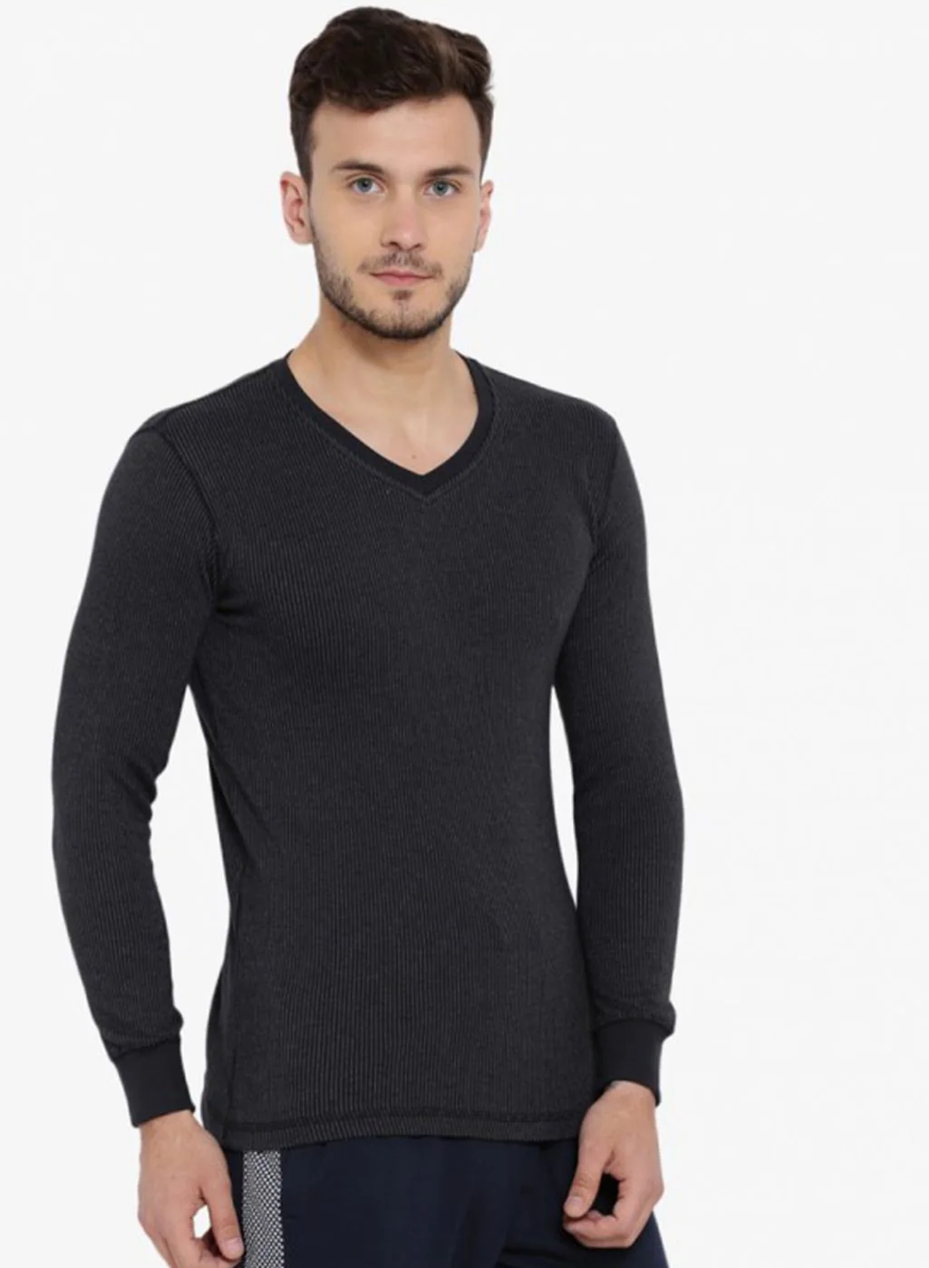 Men Black Solid Thermal Vest - Image 5