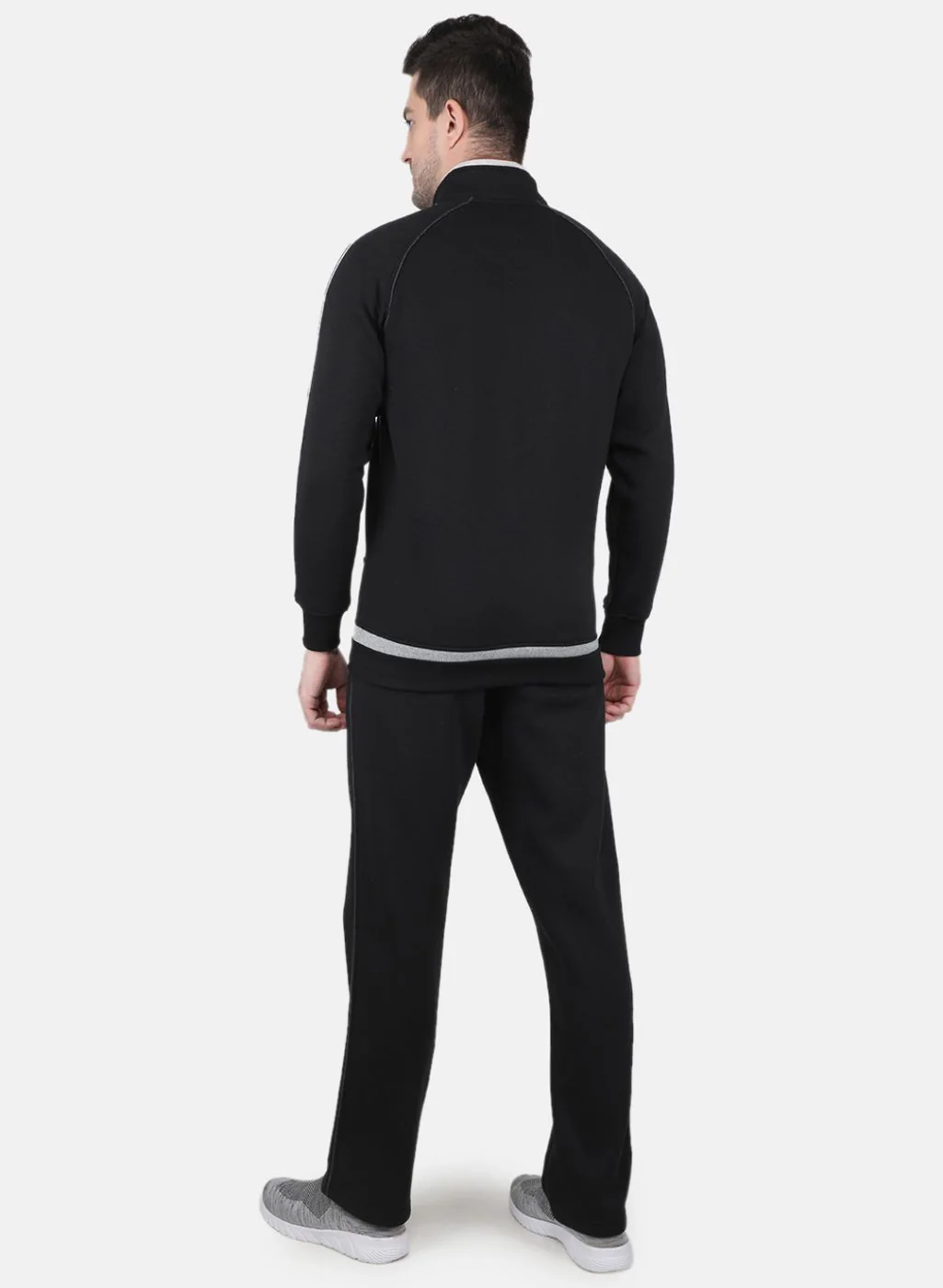 Men Black Solid Tracksuit - Image 3