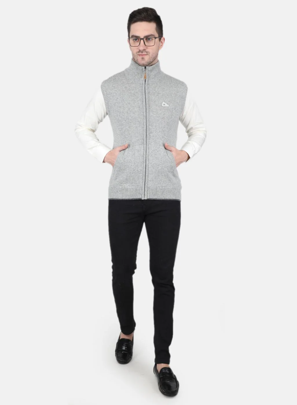 Men Grey Solid Sweater - Image 4