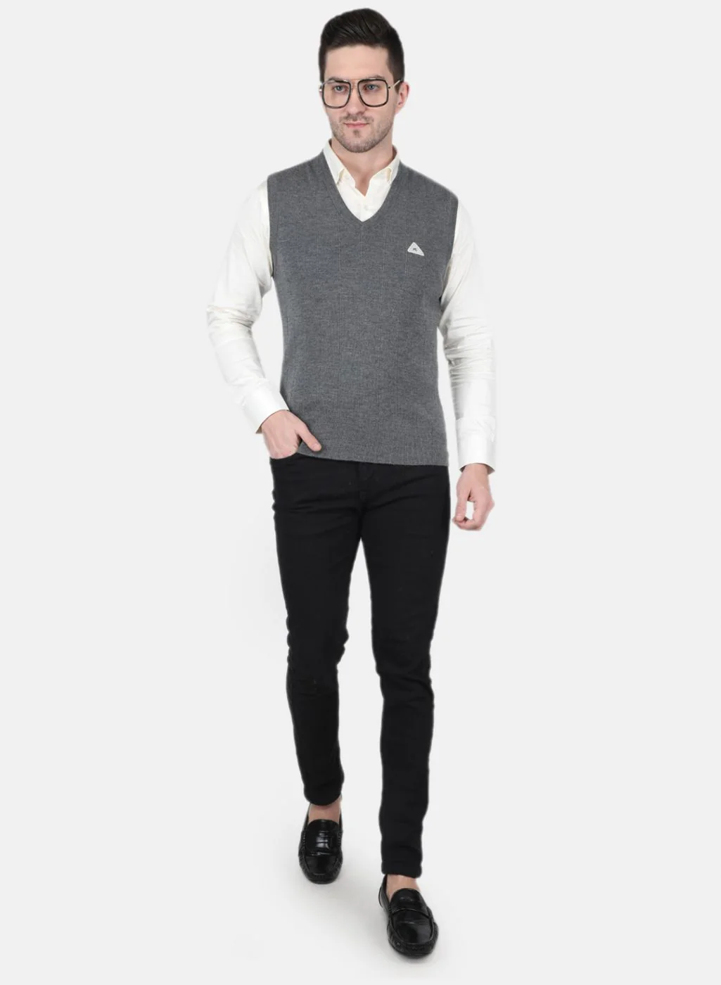 Men Grey Solid Sweater - Image 4