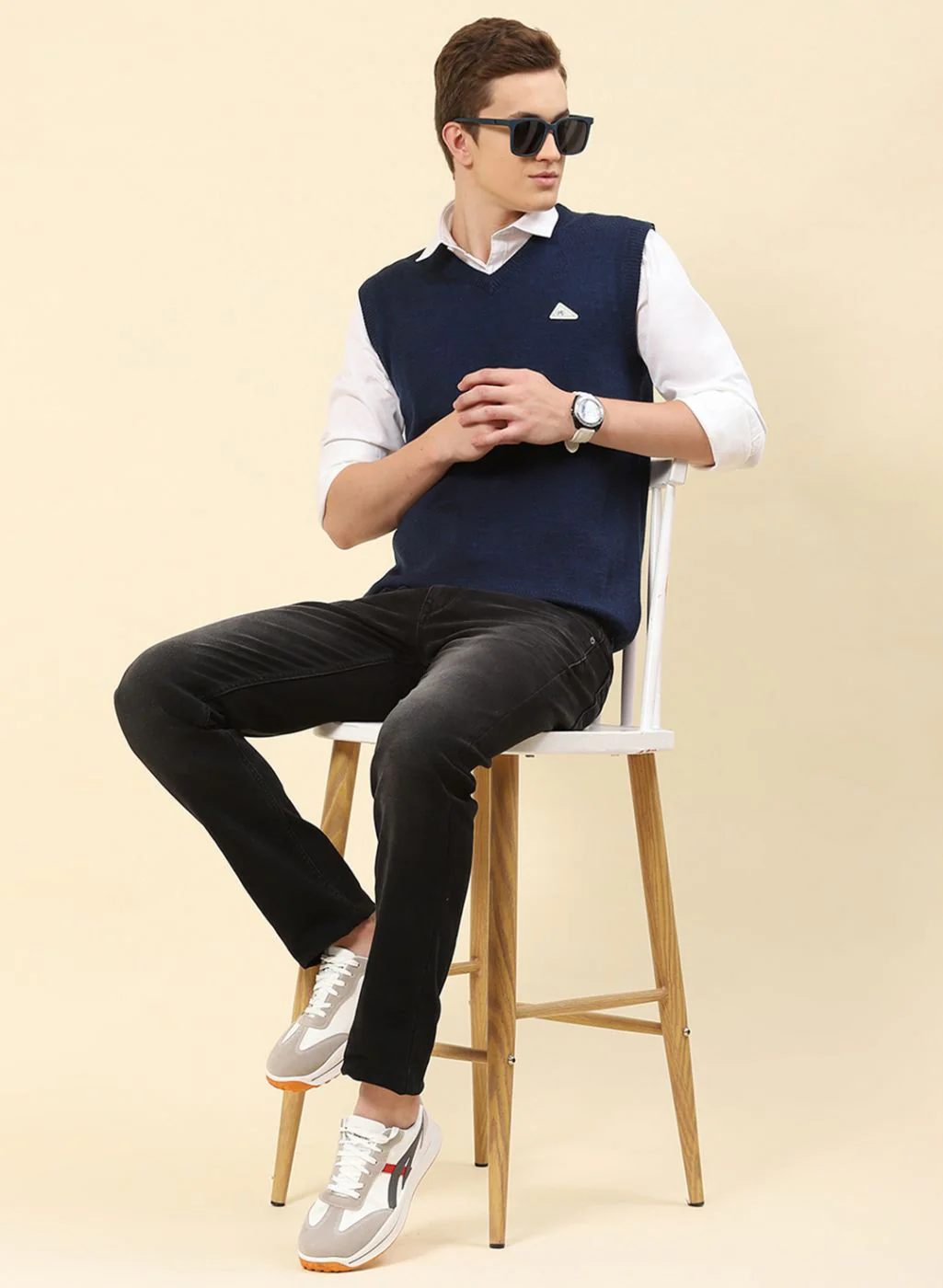 Men NAvy Blue Solid Blend wool Sweater