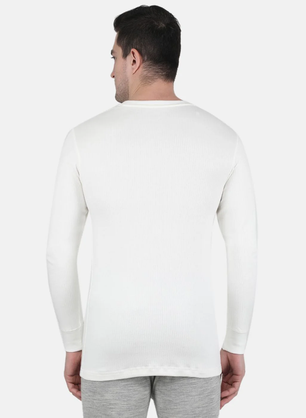 Men Off White Solid Thermal Vest - Image 3