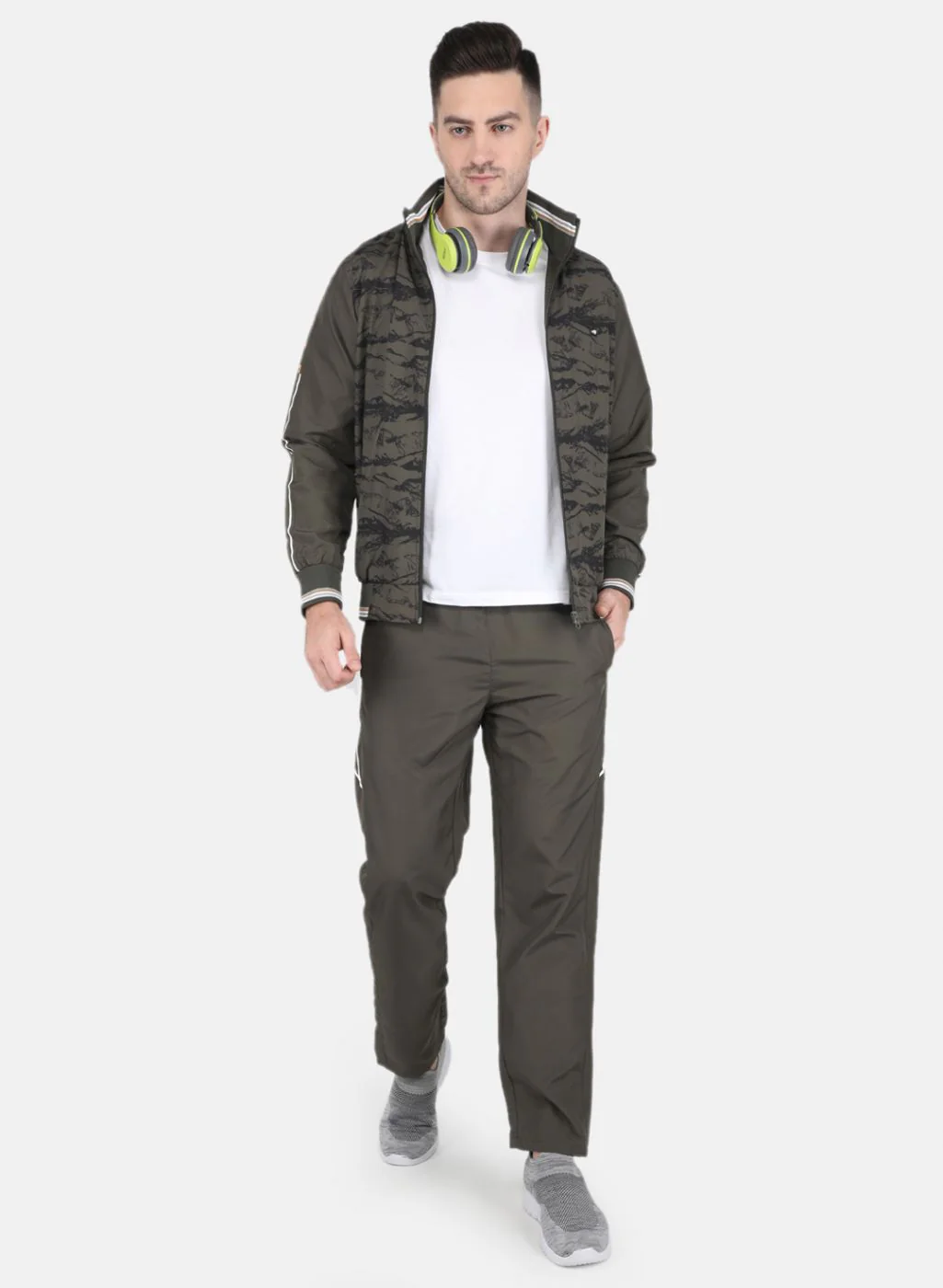 Men Olive Solid Tracksuit - Image 4