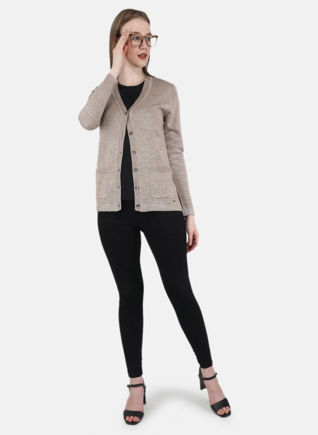 Women Beige Solid Cardigan - Image 4
