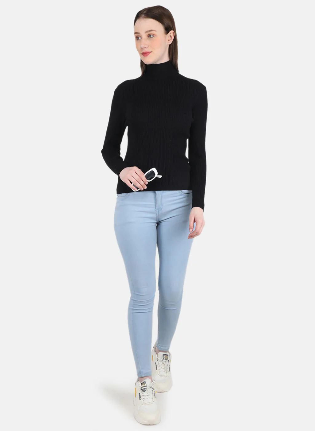 Women Black Solid Sceavy Top - Image 4