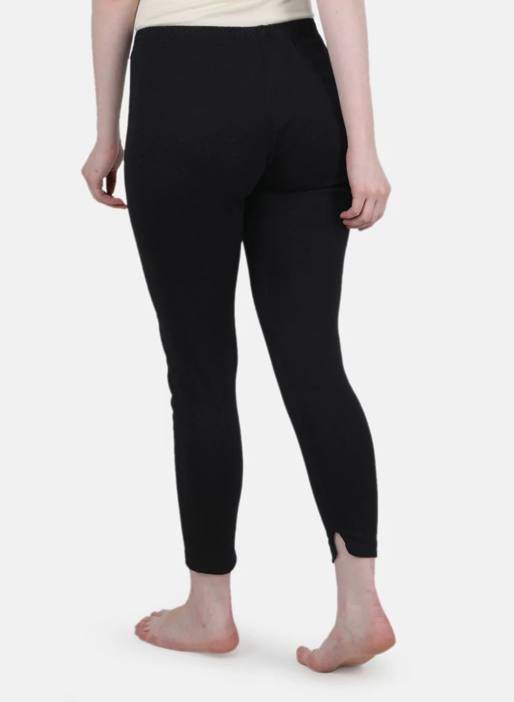 Women Black Solid Thermal Lower - Image 3