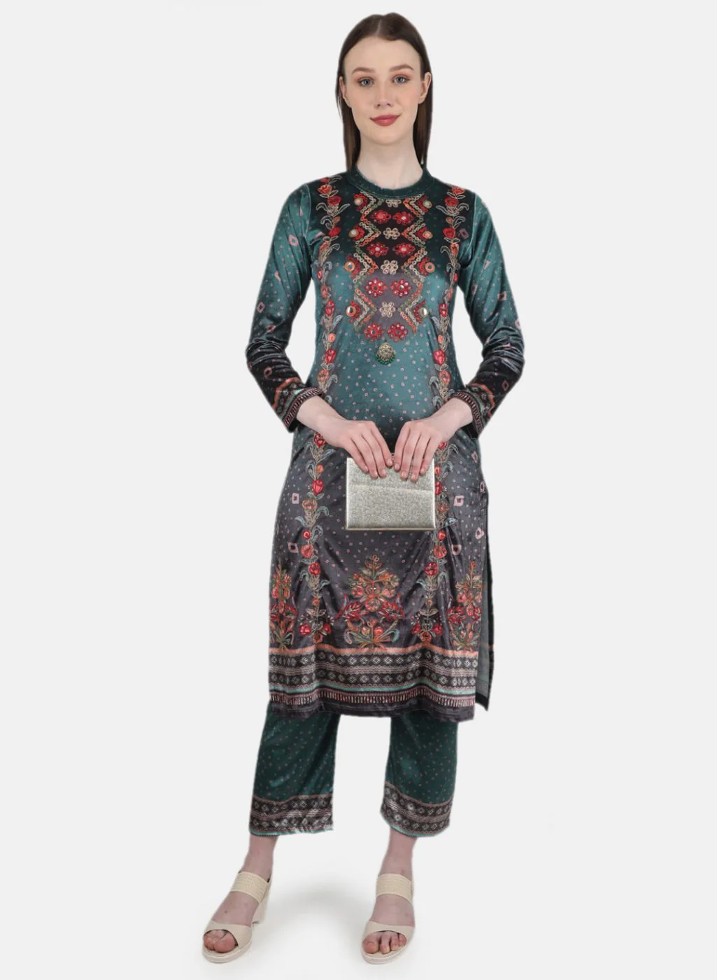 Women Green Kurti+Lower Set for Winter - Image 4