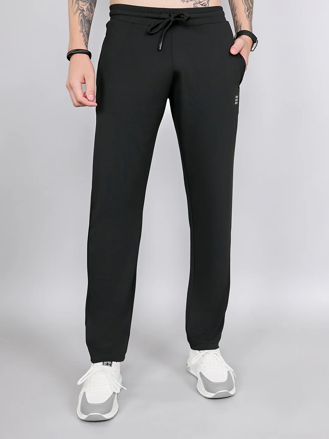 Rock.it Men Black Solid Smart Fit Lower