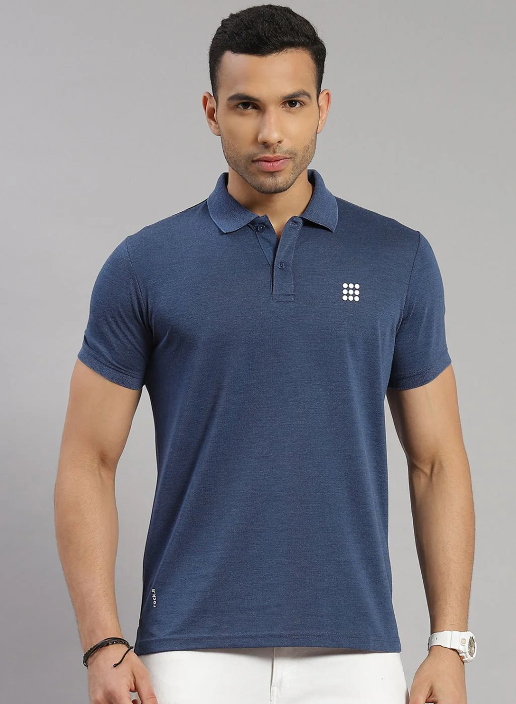 Rock.it Men Blue Solid T-Shirt